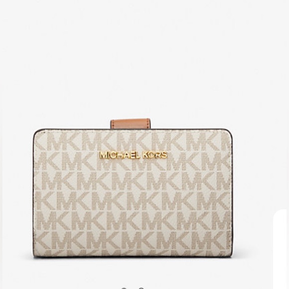MICHAEL KORS 
Medium Signature Logo Wallet - Picture 1 of 2